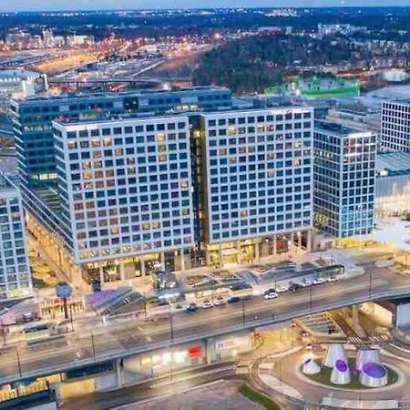 Brand New Modern Condo Built-In Mall Of Tripla Гельсінкі Екстер'єр фото