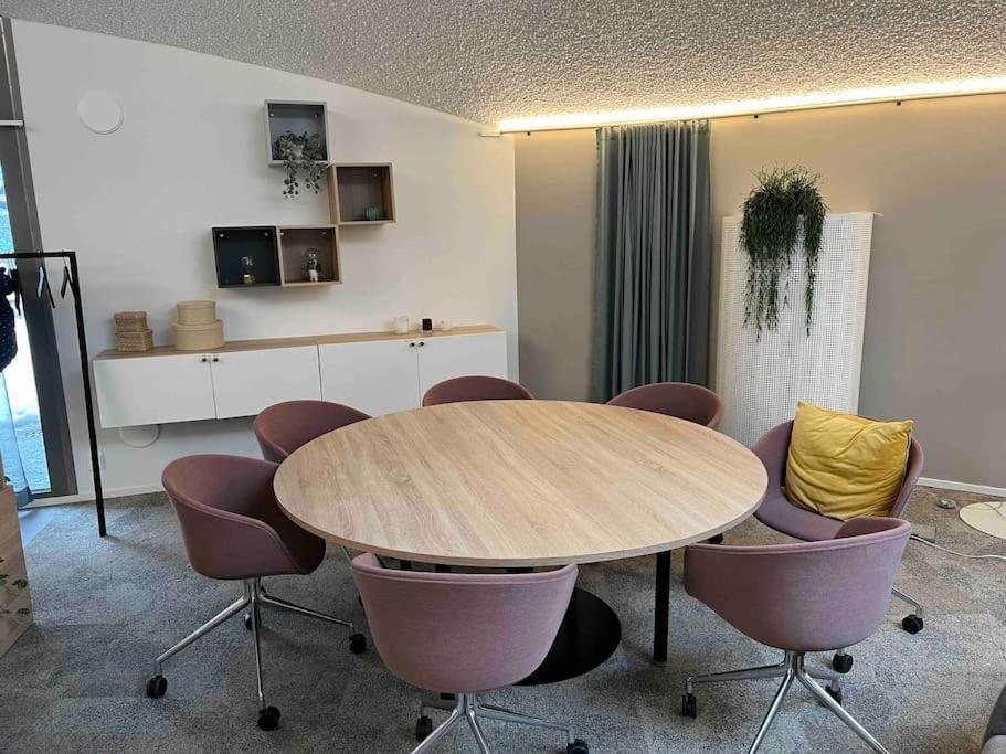 Brand New Modern Condo Built-In Mall Of Tripla Гельсінкі Екстер'єр фото