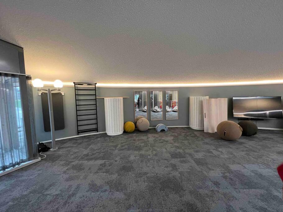 Brand New Modern Condo Built-In Mall Of Tripla Гельсінкі Екстер'єр фото