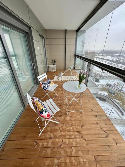 Brand New Modern Condo Built-In Mall Of Tripla Гельсінкі Екстер'єр фото