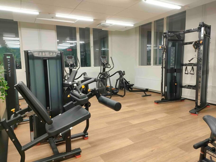 Brand New Modern Condo Built-In Mall Of Tripla Гельсінкі Екстер'єр фото