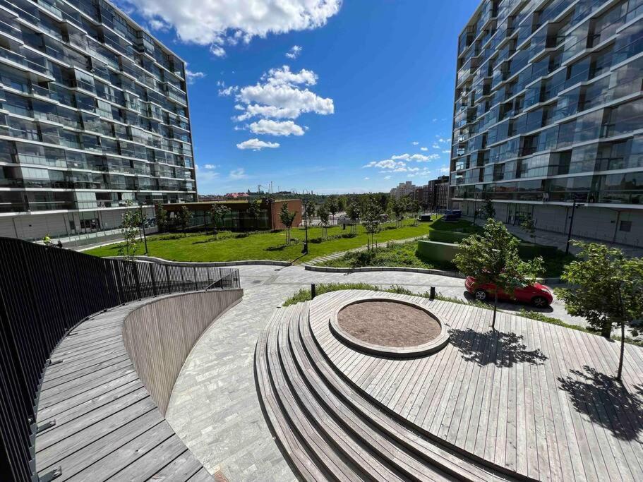Brand New Modern Condo Built-In Mall Of Tripla Гельсінкі Екстер'єр фото